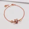 Top Qualität Luxuriöses Design Armreifen B Buchstabe Römische Ziffern Voller Diamant Taille Frauen 18 Karat Roségold Titan Stahl Armband Couple225Q