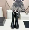 Designerstiefel Lange Röhrchen Gummi Frauen Regenstiefel Schwarz lila grün klassische wasserdichte Kniestiefel Regenstiefel Vintage lässige Gummi Regenschuhe für Frauen