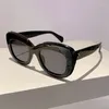 Solglasögon designer stor ram kvinnor vintage mode solglasögon för män punkrosa rivet damer glasögon uv400