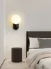 Lampada da parete 2024 Designer Camera da letto Comodino Minimalista Corridoio Scala Arte Soggiorno Vetro bianco Stile cremoso
