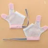Accessori per capelli 1 paio di guanti per neonati per neonati Prevengono il succhiamento delle dita Rete riutilizzabile Pollice anti-morso per bambini che ferma la dipendenza