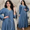 Abbigliamento etnico Diamanti musulmani Abaya per le donne Abito lungo con scollo a V Abito leggero di lusso in Arabia Saudita Pullover Jalabiya allentato Caftano solido