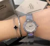 Womens Watch Watches Wather جودة مصممة مصممة فاخرة الكوارتز-براتري الشبكة اللامعة حزام مقاوم للماء 25 ملم