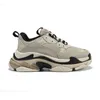 AAA + Top Qualité Triple S Casual Designer Chaussures Plateforme Baskets Pistes Noir Blanc Gery Rouge Rose Bleu Royal Néon Vert Beige Femmes Hommes Baskets Tennis