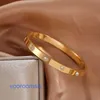 Populaire luxe designerarmband van autobanden Hetzelfde titaniumstaal Tien volledige gesppaararmband Internet Rood licht en high-end met originele doos