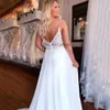 Strand boho plus size bröllopsklänningar sexig v nack spets spaghetti remmar brud klänning elegant vit satin svep tåg land brud klänning 2024 chic vestidos de novia