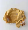 Babykleding voor babymeisjes Kledingsets Herfst Winter Pasgeboren baby Jongens Bloemen sweatshirt Broek stuks Baby Designerkleding Y2204629826