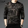 Sweats à capuche pour hommes Sweatshirts Printemps Automne Tendance pour hommes T-shirt imprimé à manches longues à la mode Vintage All-match beau col rond hauts amples vêtements masculins J231227