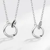 Colares Pingente NBNB Mobius Strip Pendent Colar para Mulheres Homens Casal Jóias Menina Clavícula Cadeia Moda Amantes Acessórios Presente