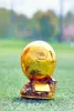 vendita The Ballon d039Or trofeo d'oro artigianato in resina Golden Ball Award trofeo 26 cm tazza souvenir tifoso di calcio Decorazione3496590