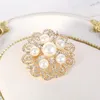 Broches Vintage Imitation perle fleur pour femmes, strass complet cristal mariage fête nuptiale, Bouquet rond broche