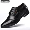 Luckman homens vestido sapatos de couro do plutônio moda homens vestido de negócios mocassins pontiagudos sapatos pretos oxford respirável formal sapatos de casamento 240102