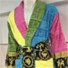 Mujeres Bathrobe Sleep Unisex Man Cotton Sleepwear Noche de alta calidad diseñadora de marca Robe Eleger Ocho colores M XL Loe barato