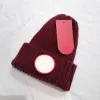 Gorro de diseño deportivo Gorro cálido / Calavera Invierno Hombre Esquí para mujer Canadá Atmósfera Diseño Sentido Gorro con estampado de punto 13 colores Sombrero tipo cúpula