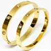 Designer-Armreif mit Schraubverschluss, modisch, luxuriös, für Carer, Original, trendig, 18 Karat Gold, Diamant für Damen und Herren, Nagelarmbänder, Silberschmuck, Armband DCW3