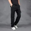 Pantaloni da uomo MRMT 2024 Pantaloni primaverili di marca Sciolti dritti Multi-bag per uomo Casual lungo