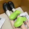 G Family Baotou Hole Chaussures avec semelle épaisse et haute élasticité EVA en caoutchouc plastique vêtements extérieurs talons épais Baotou demi Tuo Matsuke talon pantoufles fraîches A1WWl