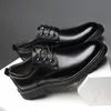 Lederen Mannen Zakelijke schoenen lace up oxfords Zwarte Formele Bruiloft Basic Mannen Jurk Schoenen outdoor Mode mannen schoenen 240102