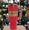 US Stock Pink Parade Parade Tumbler تبريد نفس الشعار 40 أوقية كوب كوب ماء مع غطاء مقبض كوب من الفولاذ المقاوم للصدأ وقش B0102