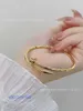 Pulseira de designer clássico de pneus de carro para homens e mulheres de alta edição, unhas femininas, artesanato de precisão, banhado grosso, ouro rosa 18k, broca completa com caixa original