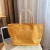 Top New Handbag Luxury Design Designer Bag Embroidered Large Leisure Shopping Bag Luxury Cross Pattern Crossbody Bags