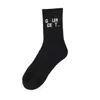Дизайнерские носки Мужчины женщины письмо Чистый хлопок вентилируемые чулки Уличные носки поп-прилив Спортивные носки на открытом воздухе 11 цветов Свободный выбор