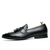 Hommes chaussures en cuir décontractées marque mocassin Oxfords chaussures de conduite hommes mocassins mocassins chaussures habillées pour hommes chaussures à pompon italien 240102