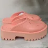 G Family Cave Shoes famose su Internet pantofole con la suola spessa avvolgenti le dita mezzo pan di spagna trascinato un piede esterno sandali da spiaggia scarpe da donna oversize IZ34l