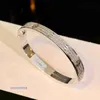 Top Qualité Luxurys Designers Bracelet Pneus de voiture Femmes Charm Gold High Edition Large Full Sky Star Bracelet Femme Placage épais 18K Rose avec boîte d'origine