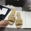 Paris kvinnors sandaler sommar mjuk botten mode mångsidig kanalskor kvinnor 2024 nya varumärken designer glida gummi flip-flops platt sandal kvinnor tofflor