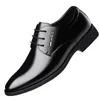 Scarpe eleganti da uomo eleganti Scarpe sociali estive Moda da uomo Scarpe da sposa eleganti formali Set da uomo Scarpe da ufficio Oxford da uomo 240102