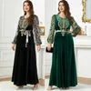 Abbigliamento etnico Zigui Abito in velluto Donna Ricamo di lusso Perline Verde nerastro Abaya Abito con maniche a sbuffo Festa musulmana