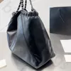 Super Large Designer Tote Bag Solid Leather Totes Bags For Woman Black White Underarm Bag Womens Shopping Handväska Kvinna Travel utomhuspåsar Kedja Luxurys handväskor