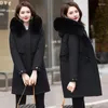 Płaszcze damskie okopy 2024 Dodaj aksamit gęsty długi bawełniany płaszcz żeńska Koreańska kurtka pucha damska parkas moda płaszcza odzieży wierzchniej