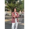 女性用TシャツCH23春/夏の茶色の格子縞のシャツファッション汎用フランネルポケットデザインデザイン