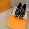 2024 Nouvelles femmes talons hauts Sandale Oxford chaussures plates complètes Abricot Office Sole extérieure Slingback Pompe Patent Cuir Bloc talons