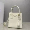 Mini sac à bandoulière pour rendez-vous et salle à manger, sac à main de couleur unie de style élégant, sac à main simple et portable, petit sac carré rétro de mode de créateur célèbre pour femmes