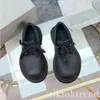 Designerskie sterydy derby buty czarne trampki mężczyźni męskie buty eva dodatkowe okrągłe palce lekkie materiał koronkowy luksusowy trampka miękka tkanina nowa moda rozmiar 38-44