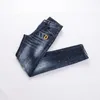 Erkekler Kot Hight Street Moda Erkekler Yüksek Kaliteli Retro Elastik İnce Fit Yırtık Nakış Tasarımcısı Denim Marka Pantolon Hombre