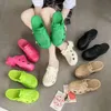 Fashionabla och avancerade kvinnors skor med trendiga varumärken Non Slip Toe Bag semi trailer och tjock sula med hög höjd Instagram-sandaler och tofflor för extern slitage PD5GL