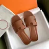 top quality Women's Outdoor Slippers Designers fashion Genuine Leather Casual Shoe slide flat loafer beach Sliders lady summer gift sandal mens travel sandale Mules