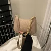 Valigie HLTN02 La borsa a secchiello con coulisse sblocca il fascino della moda che può essere salato o dolce. La ragazza più bella della strada