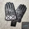 Men Sheepskin Gloves Designer Cape Black Glove Winter Warm Plush Gants Classics Fashion