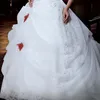 Robe de mariée Vintage blanche et rouge, avec des appliques en dentelle perlée, froncée, ligne A, sans bretelles, dos à lacets, grande taille, robes de mariée, train Court, 2024