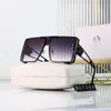 Okulary przeciwsłoneczne Ramy projektant 2022 Bezkroźne okulary przeciwsłoneczne pudełko kobiece głowa piękna nowa trend okularów zgwn