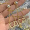 Ohrstecker 2024 Neue Ohrringe Designer für Damen Ohrstecker Luxusform Messing Gold V-Buchstabe Schmuck Klassisch Unterstützung Einzelhandel und Großhandel Aretes Designer-Ohrringe Schmuck Geschenk