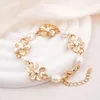 Strand Chicgrowth Gold Color Flower Pearl Bransoletka dla kobiet Regulowana łańcuch dziewcząt Akcesoria biżuterii Prezent