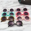 Enfant en bas âge enfants lunettes de soleil crème solaire rétro léopard garçon fille mignon mode solide lunettes de soleil AntiUV gelée couleur enfant lunettes plage lunettes ZZ