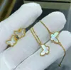 S925 sterling zilveren zoete vlinder designer bedelarmband voor vrouwen luxe merk shell korte choker clover bangle armbanden nec1649005