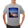 Herren-Tanktops „Blues Skies Over Rocks At The Ocean Landscape T-Shirt“ Individuelle T-Shirts Entwerfen Sie Ihre eigenen kurzen Herren-Grafik-T-Shirts Anime